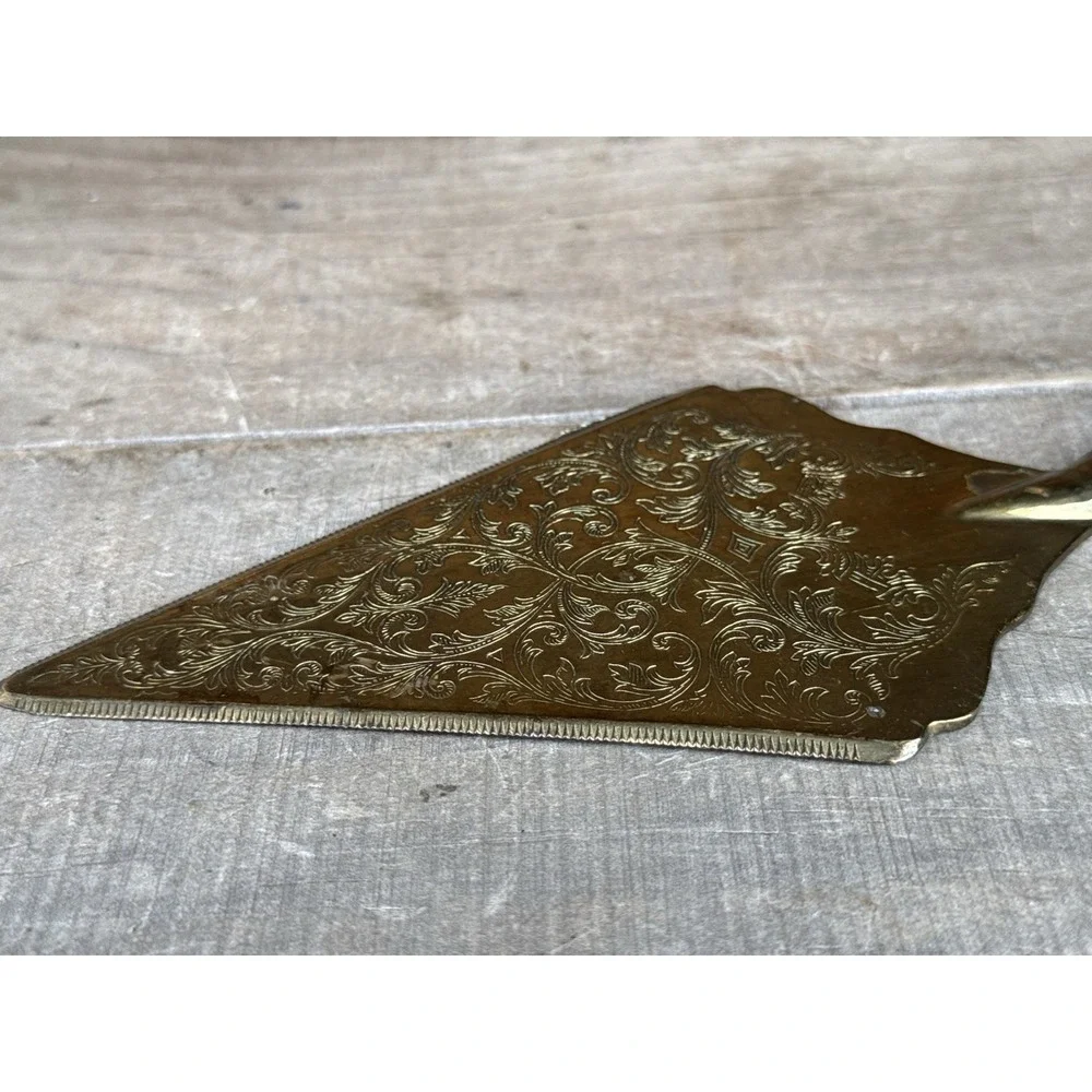 Vintage Treasure Masters‎ Silverplate Serving Cake/Pie Server Made in Italy